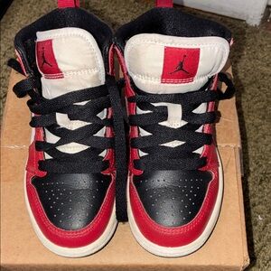 Nike Kids Black and Red Sneakers